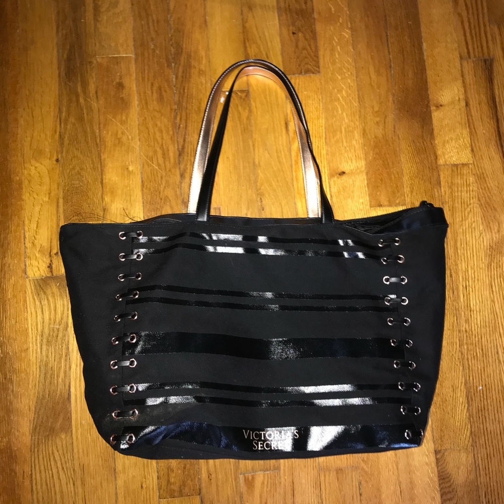 Victoria’s Secret tote bag